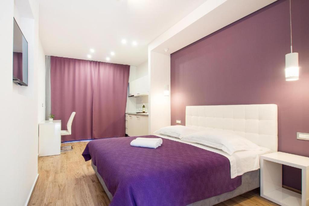 Bed & Breakfast Pino Podstrana Exterior photo